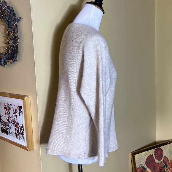 PURE CASHMERE Size 12 Cashmere V-Neck Ribbed Design Sweater Oatmeal Timeless - Picture 5 of 14